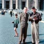 Roma - Cap. John Buyers e Ten.Cel. Nelson Wanderley na Praça de São Pedro, Vaticano.
Foto: John W. Buyers